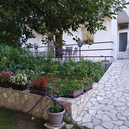 Apartments Pasha Blagaj Bilik gambar